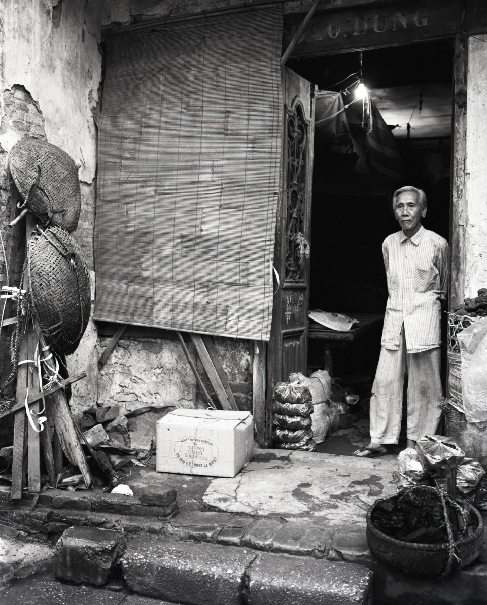 shop, Hanoi 1996