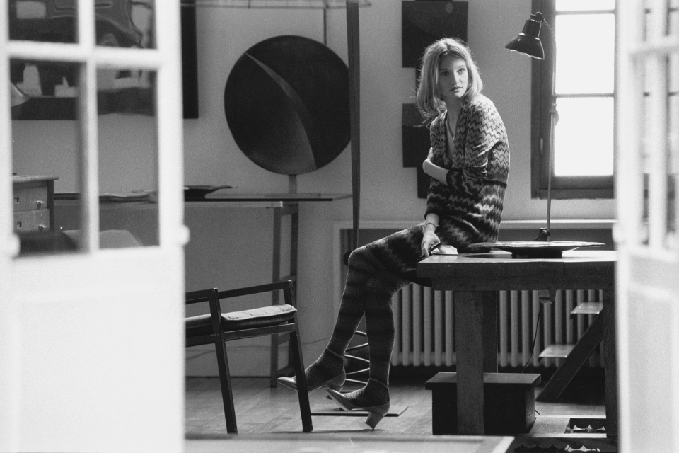 Leslie Masson wearing Missoni photographed by Luigi Cassinelli