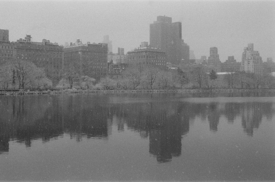 snow on museum mile 5th avenue manhattan