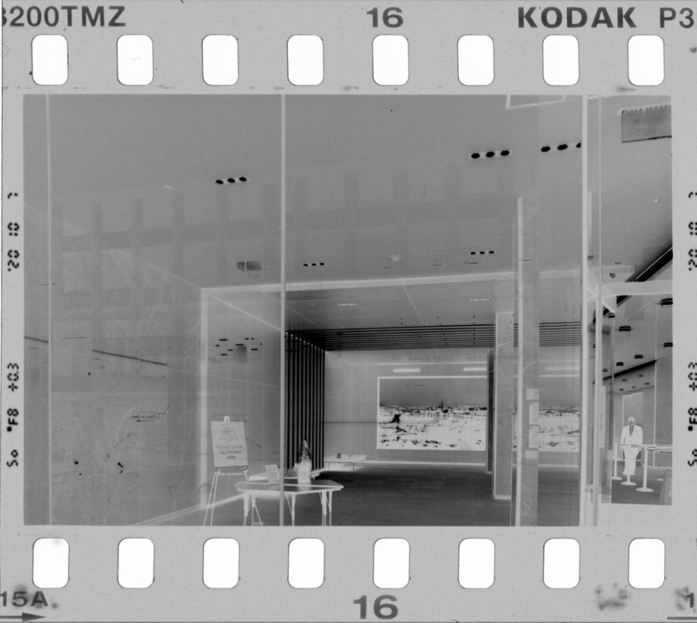 scan of original negative UR-NYC423363-1-16